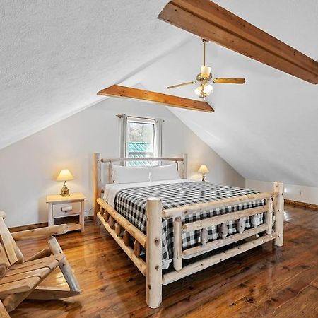 Dog Friendly! Views! Hot Tub! Close To Pf! Gsmnp Sevierville Exterior foto