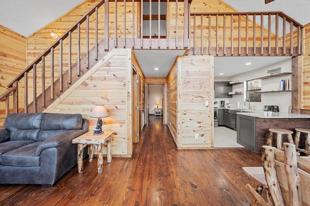 Dog Friendly! Views! Hot Tub! Close To Pf! Gsmnp Sevierville Exterior foto